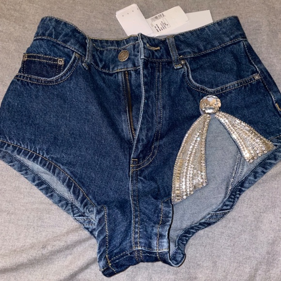 Area Deco Bow Denim Shorts - Picture 3 of 4